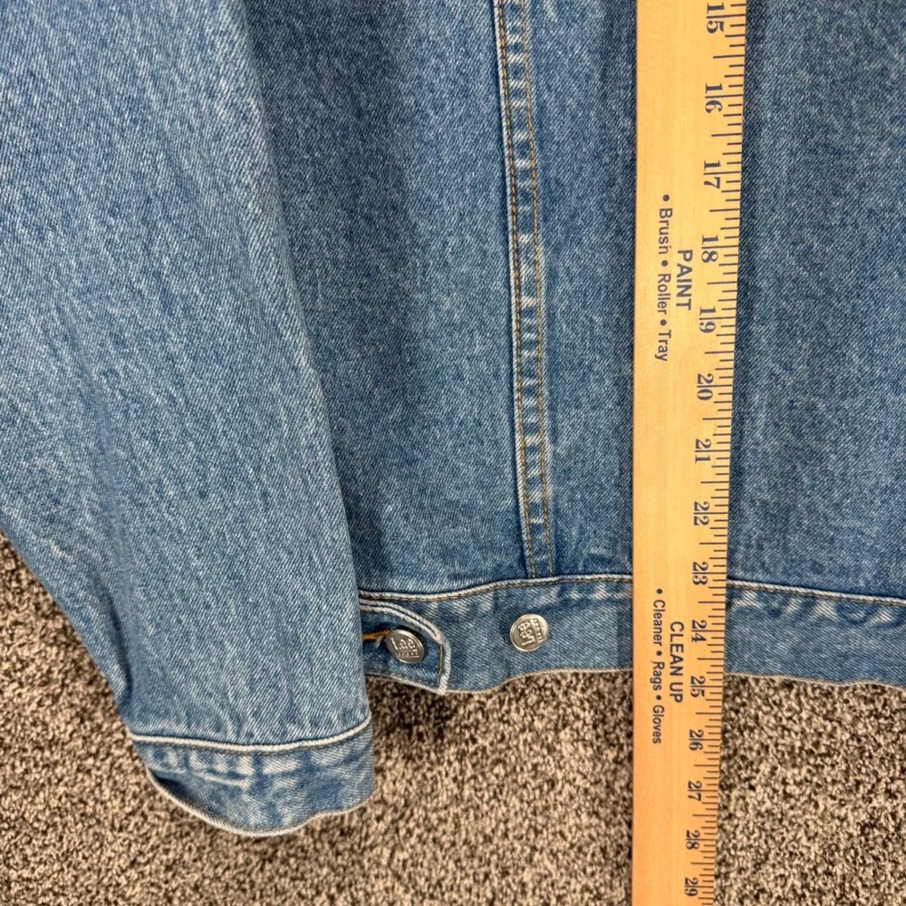 Vintage LEE Sport Denim Trucker Jacket Mens M Blue Made In Hong Kong